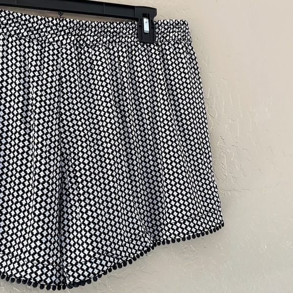 Ana Black and White‎ Pull On Shorts - Picture 5 of 5